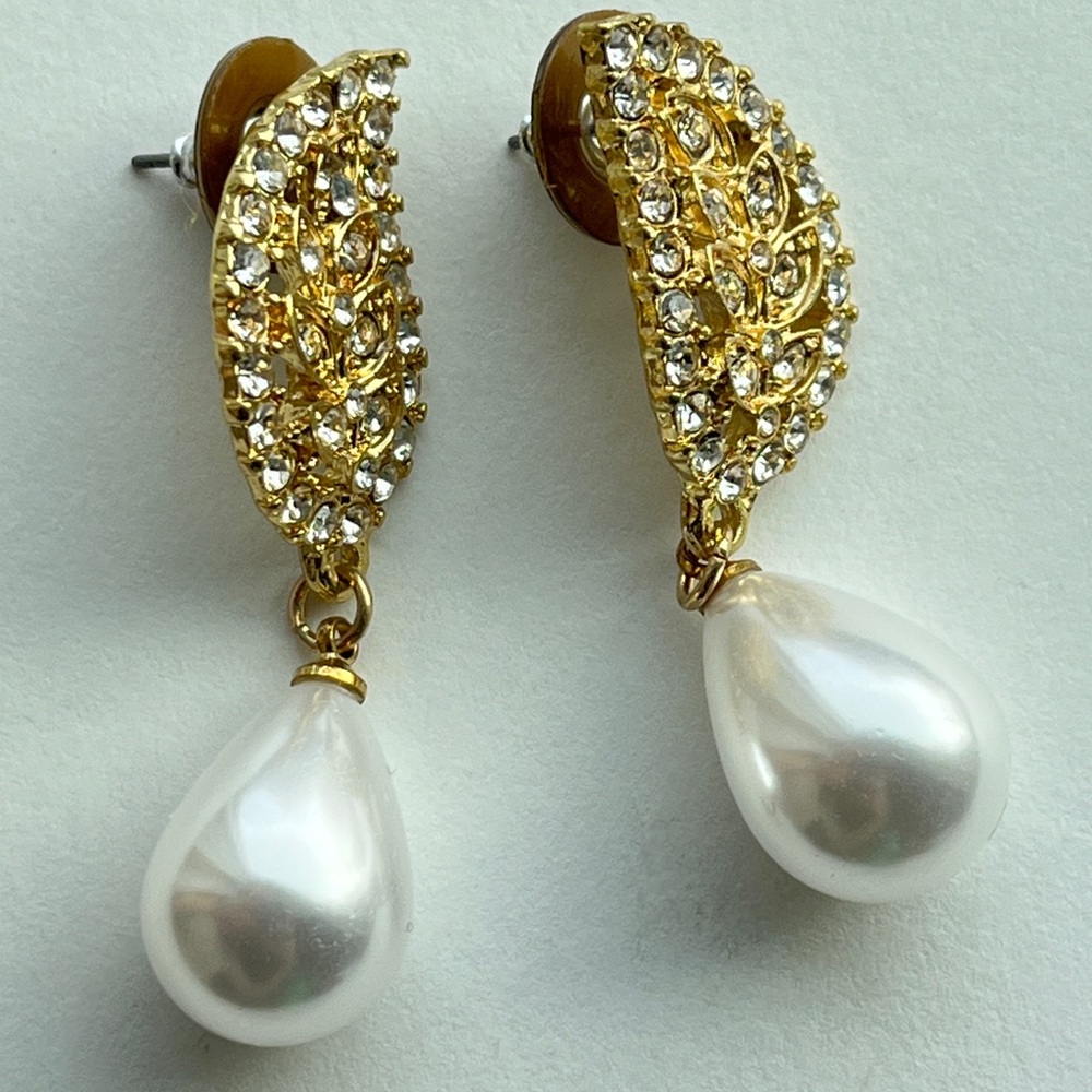 Monet Gold and White Pearl Earrings